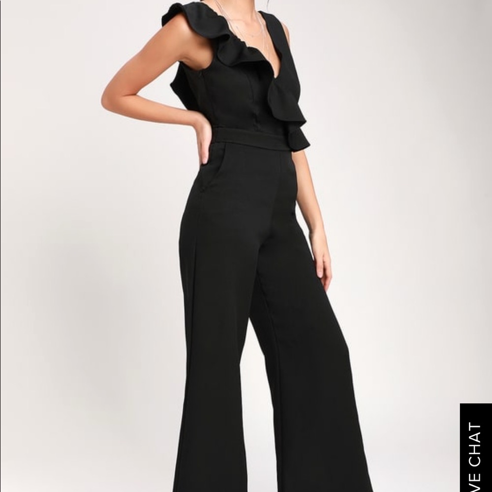 Black Lulus jumper